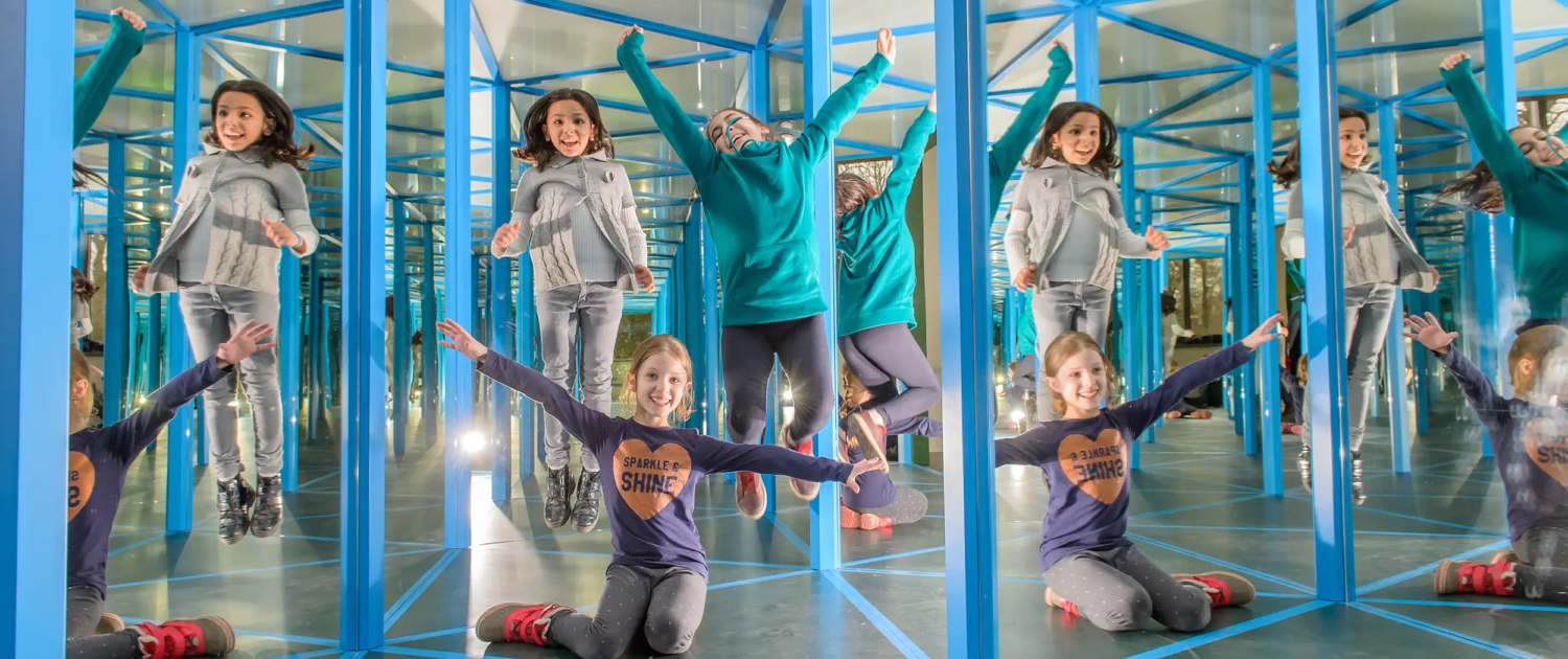 Gar nicht langweilig: Spiegelkabinett im Kinder-Museum Dresden